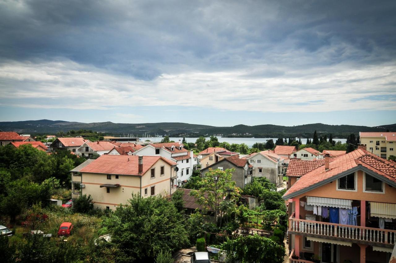 Milosavljevic Apartments Tivat Exterior foto