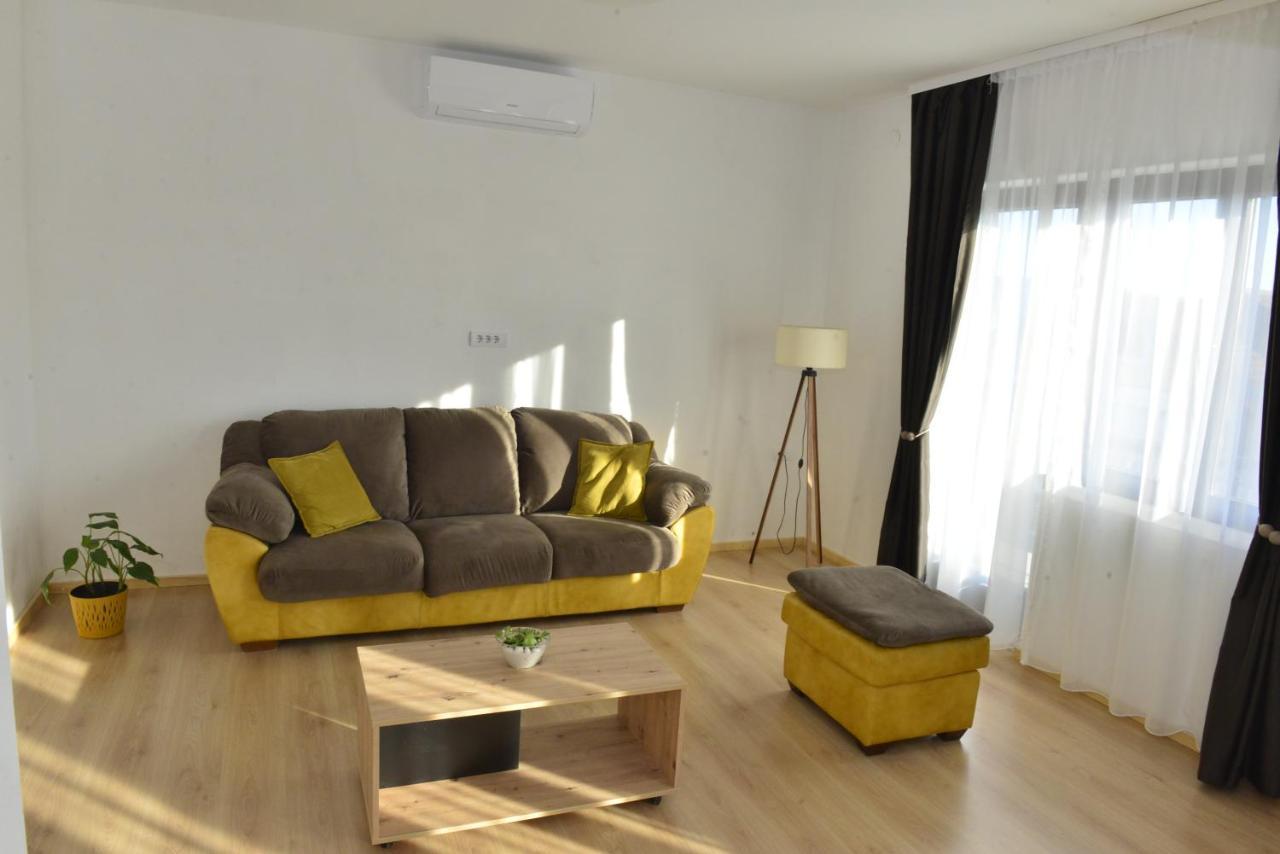 Milosavljevic Apartments Tivat Exterior foto